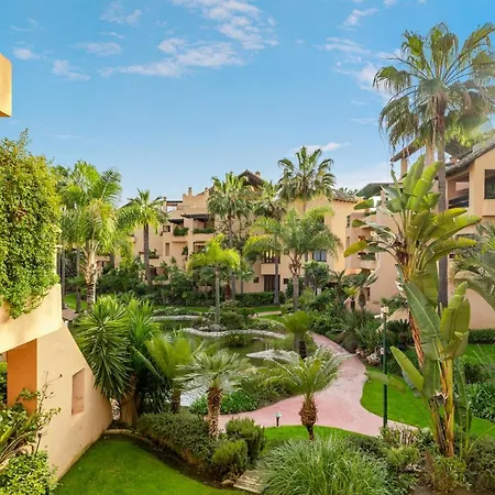 Apartment De 2 En Bahia De Alcantara Marbella